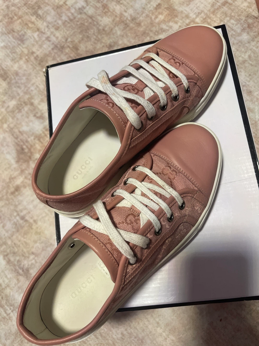 Gucci Pink GG Canvas Sneakers - photo 2