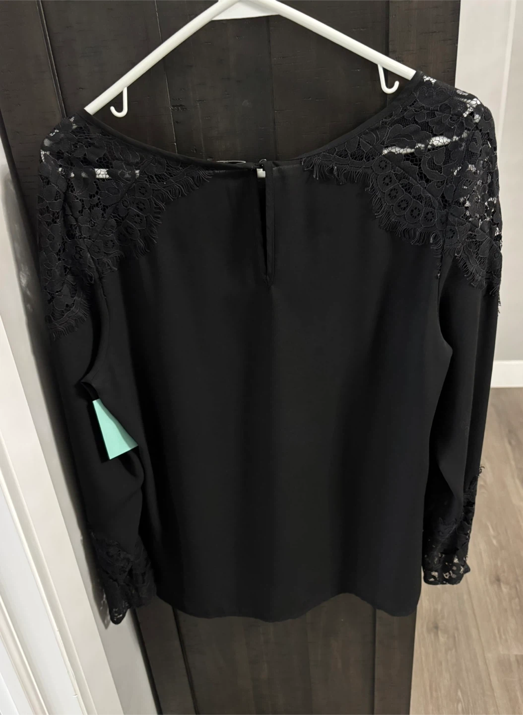 Reitmans Black Lace Detail Long Sleeve Blouse - photo 2