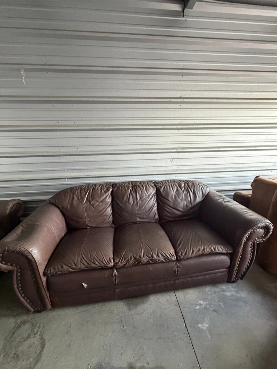 Three Piece Burgundy Leather Sofa Set - photo 3
