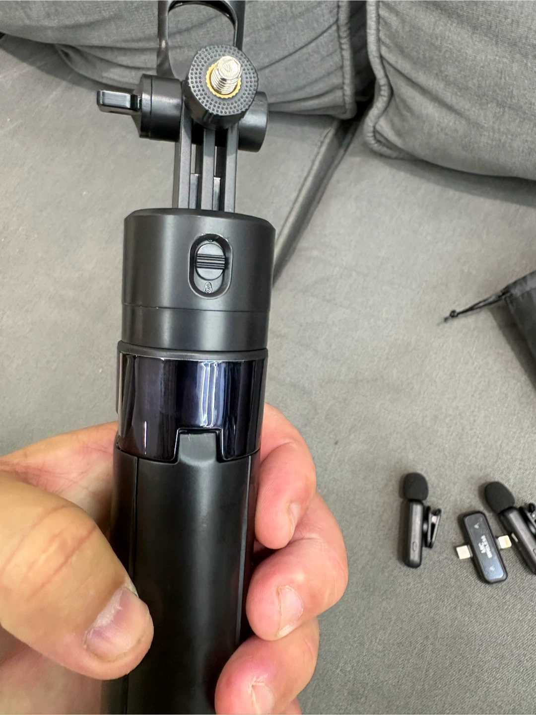 Wireless Microphone and Selfie Stick Tripod - photo 5