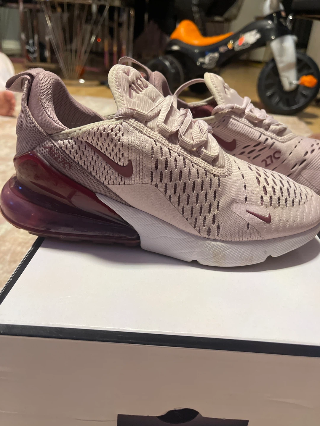 Nike Air Max 270 Sneakers