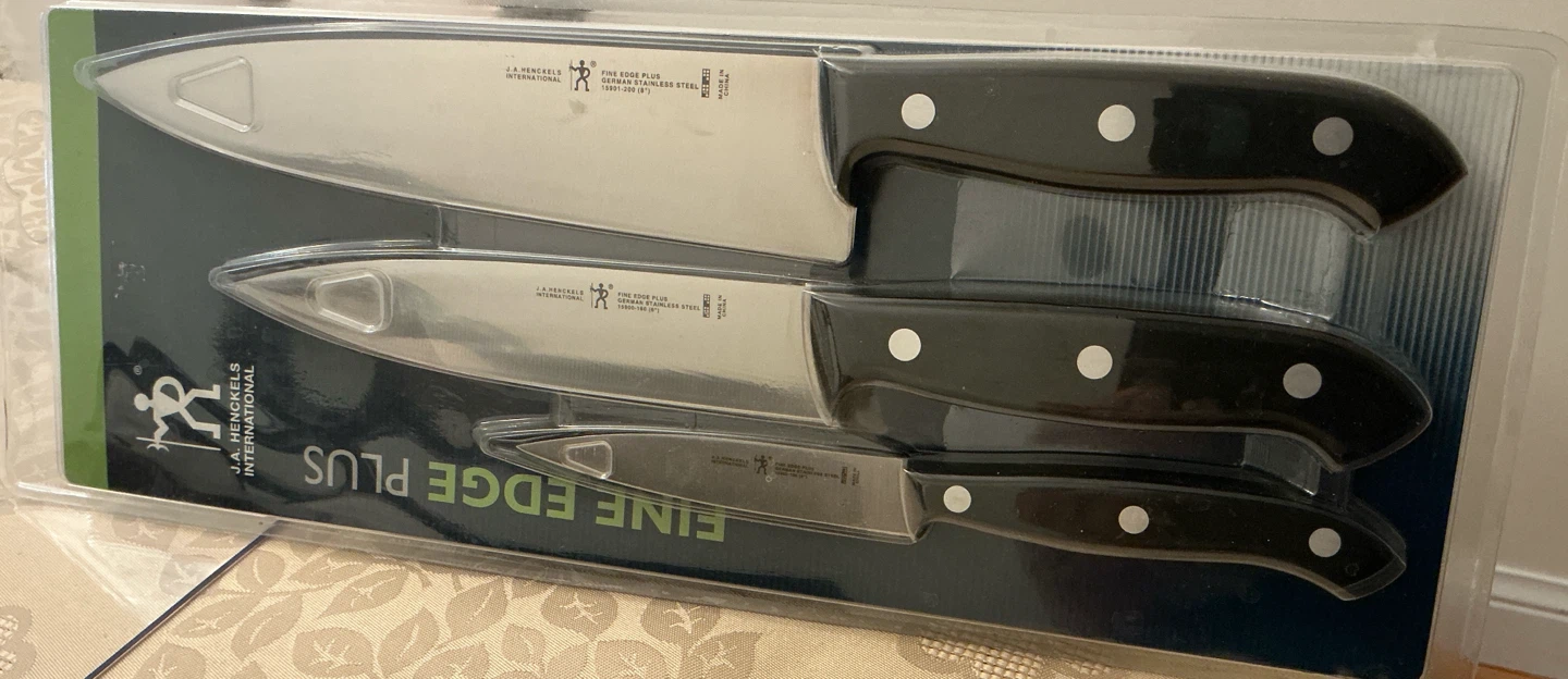 J.A. Henckels International Fine Edge Plus 3 pc. Starter Set - photo 2