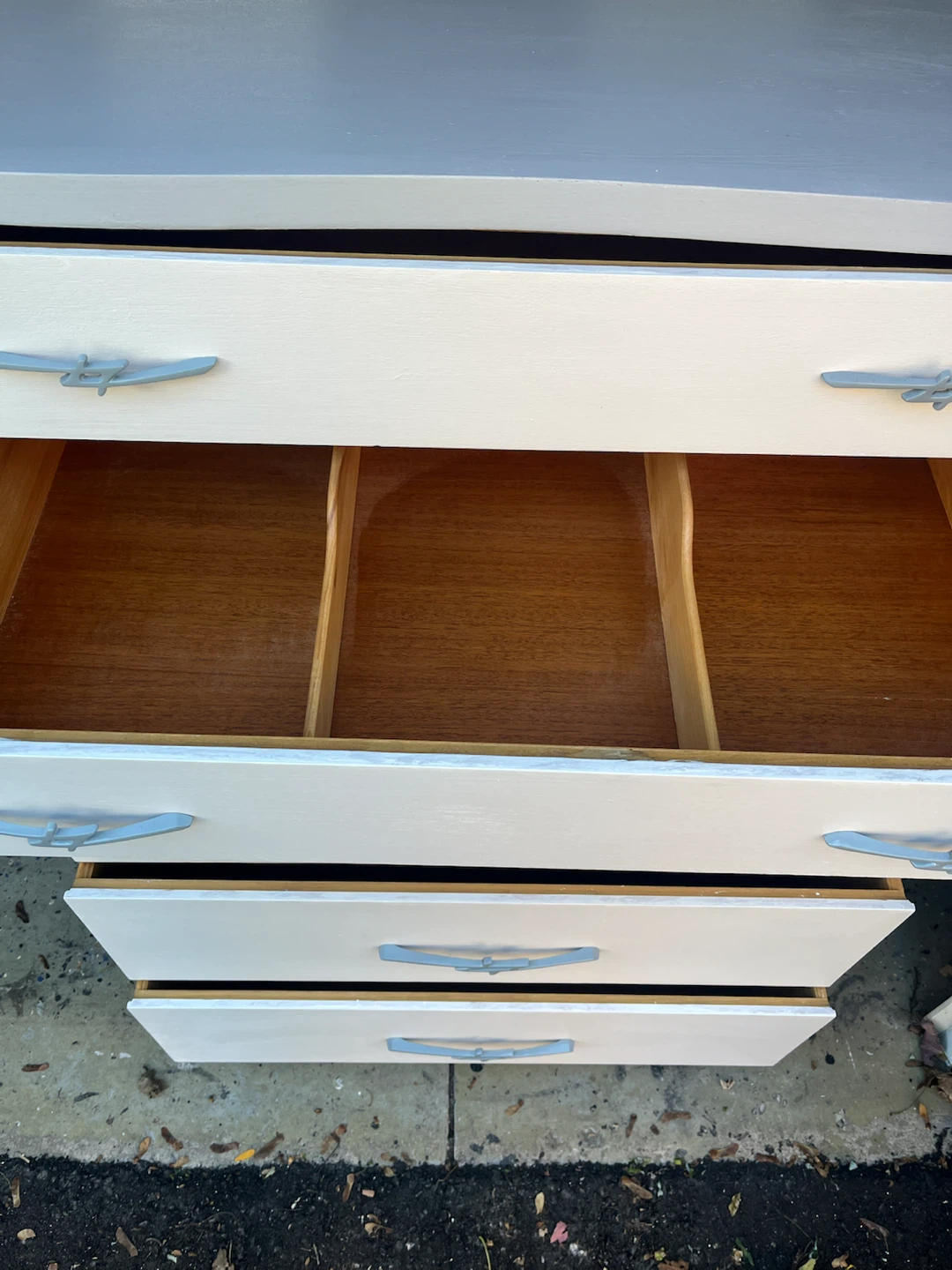 Five-Drawer Wooden Dresser - photo 5