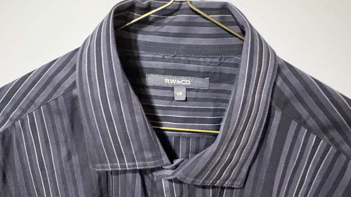 Men’s size L long sleeve shirts - photo 2