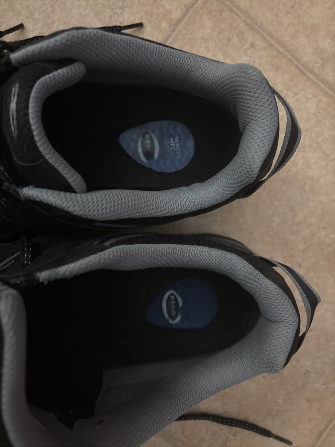 Dr. Scholl's Men's Black Hiking Shoes - photo 4
