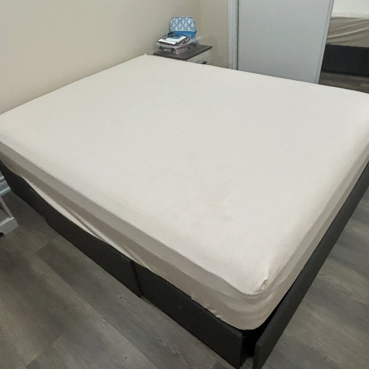 Queen Platform Bedframe with Drawers - photo 5