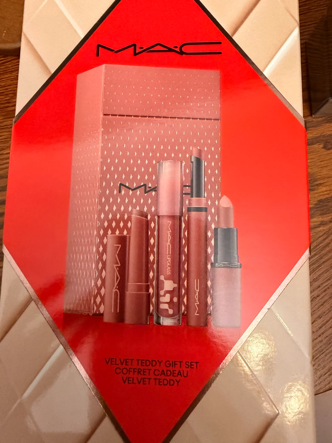 MAC Cosmetics Velvet Teddy Lip Gift Set