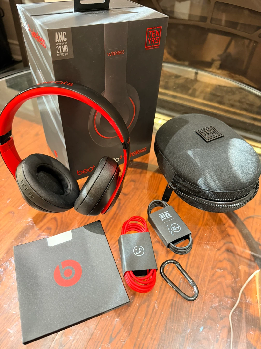 Beats Studio3 Wireless – Black/Red Decade Collection – New - photo 2