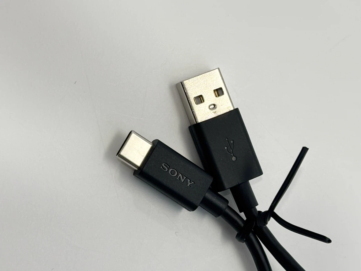 Sony USB-A to USB-C Cable - photo 3
