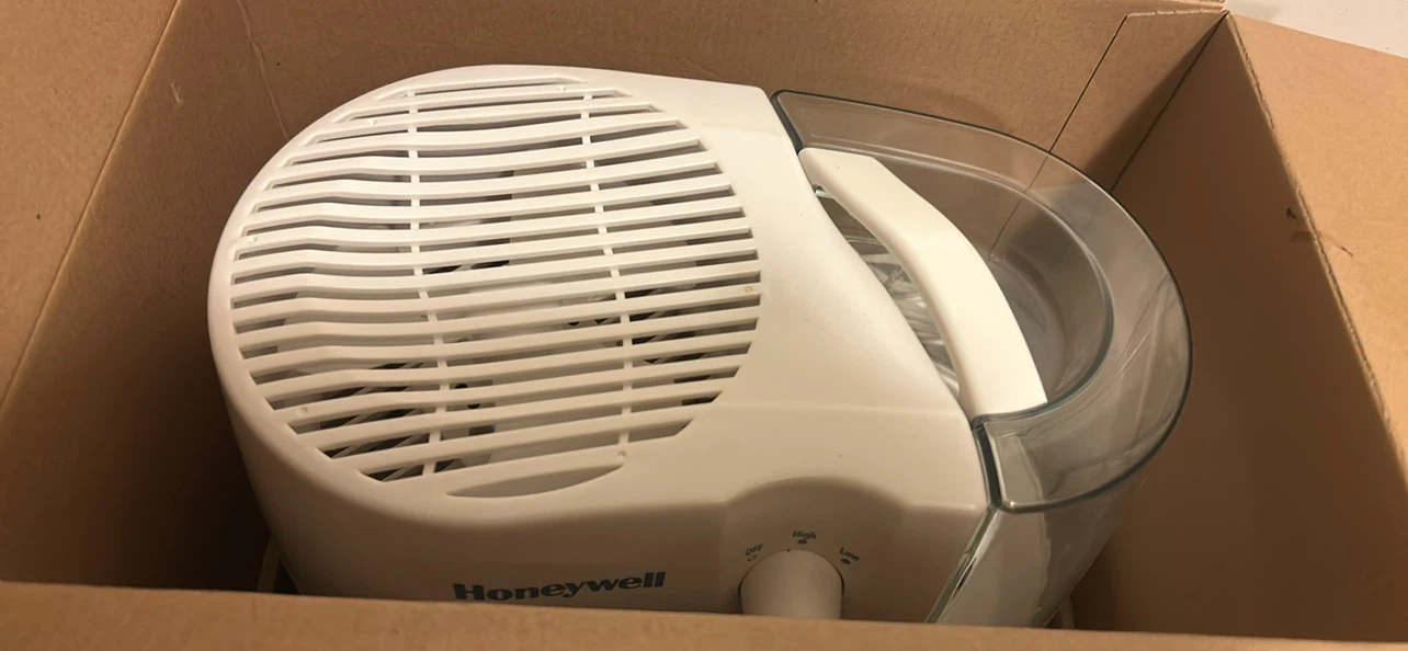 Honeywell Cool Moisture Humidifier - photo 2