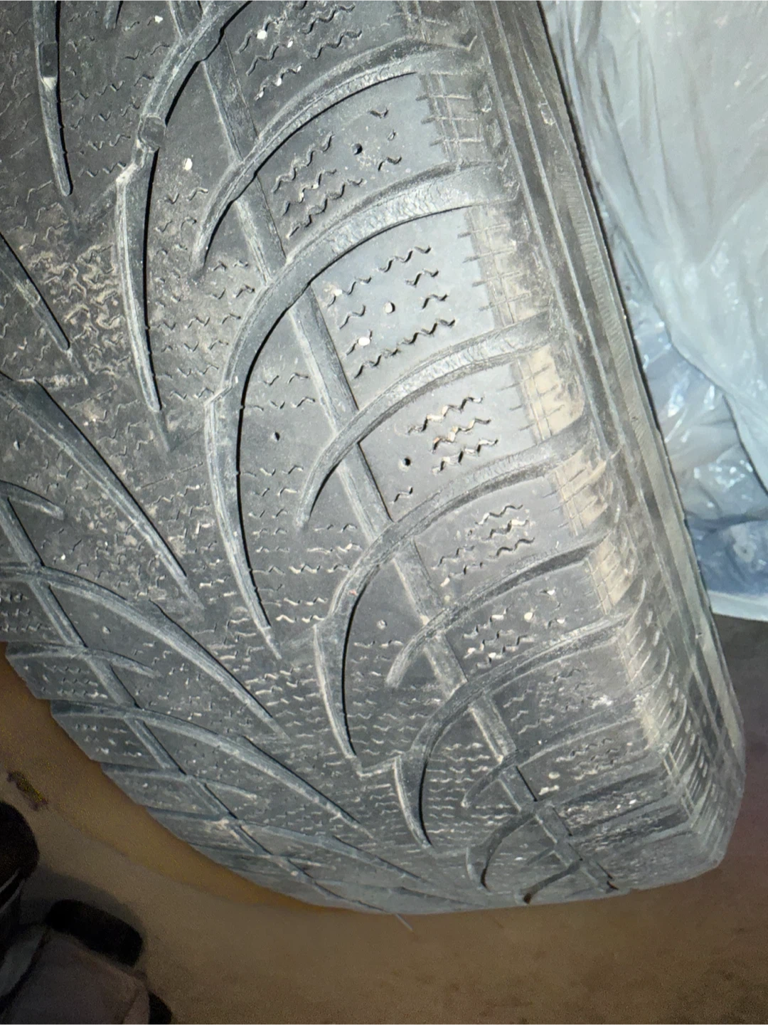 265/70R17 Winter Tires (4) - photo 5