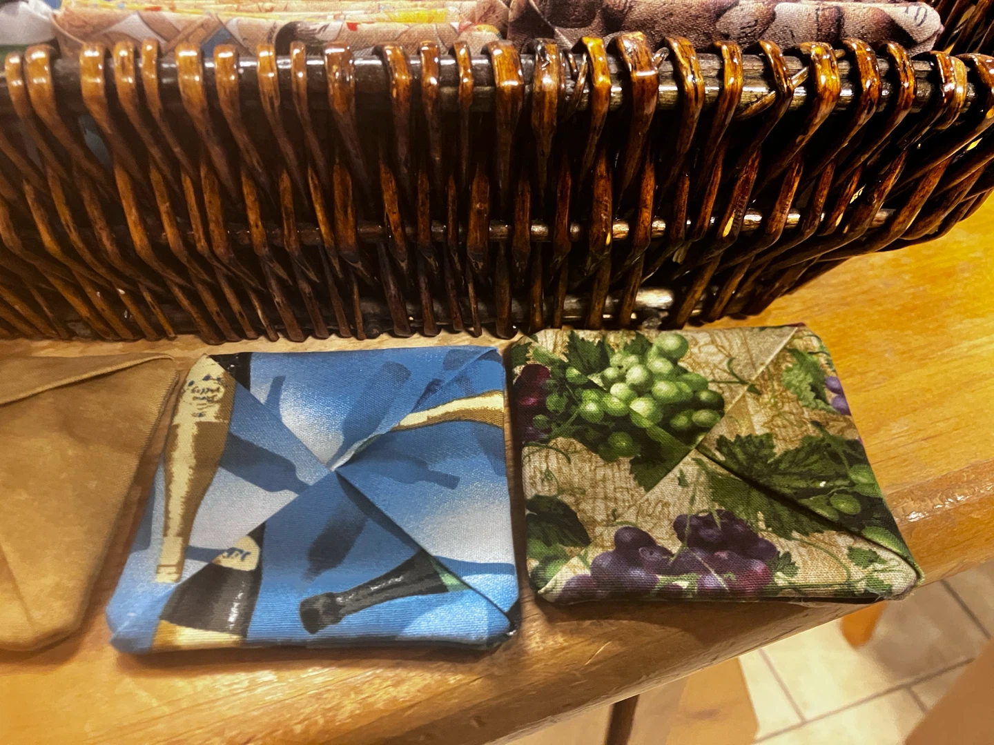 New fabric wine coaster 4 for $5 - photo 2