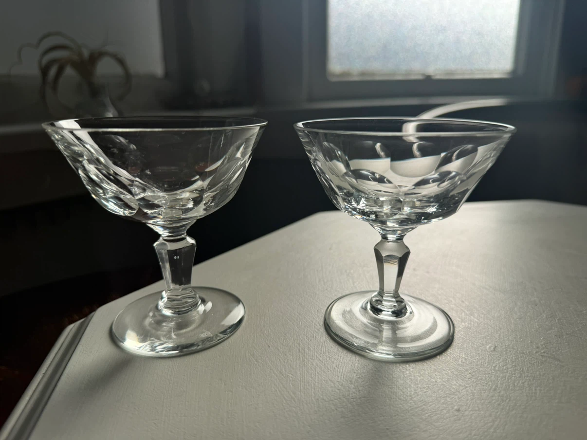 Round cut crystal champagne coupes - set of 2 - photo 2