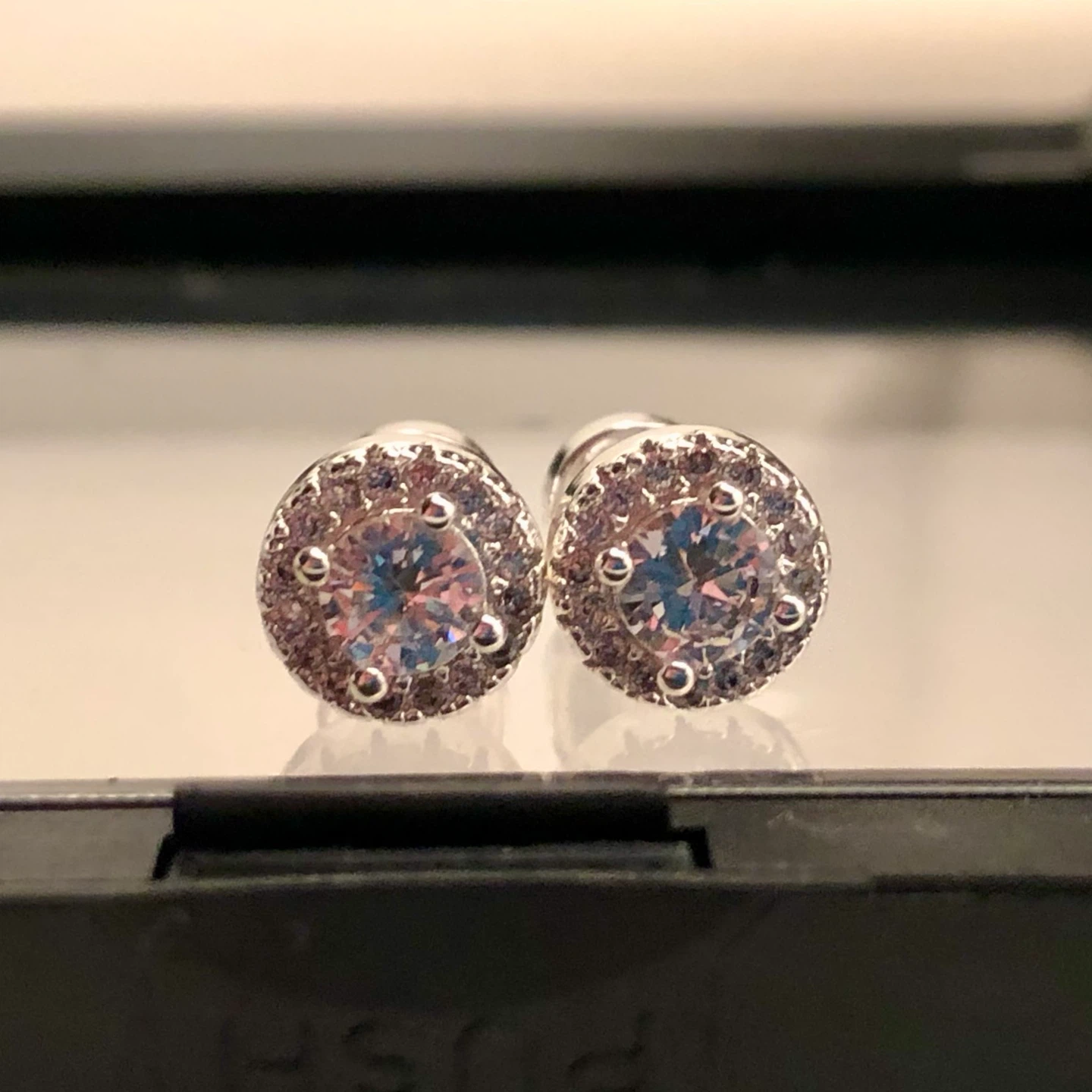 Halo Studs