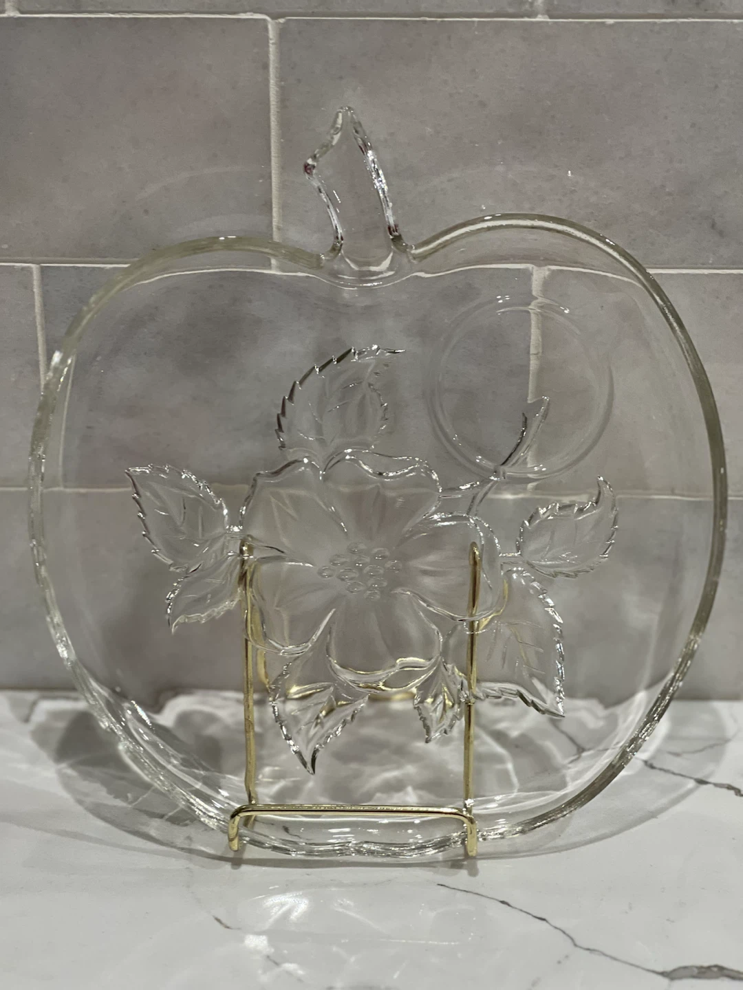 Hazel-Atlas Orchard Clear Glass Apple Snack Plates Set of 7 - photo 2