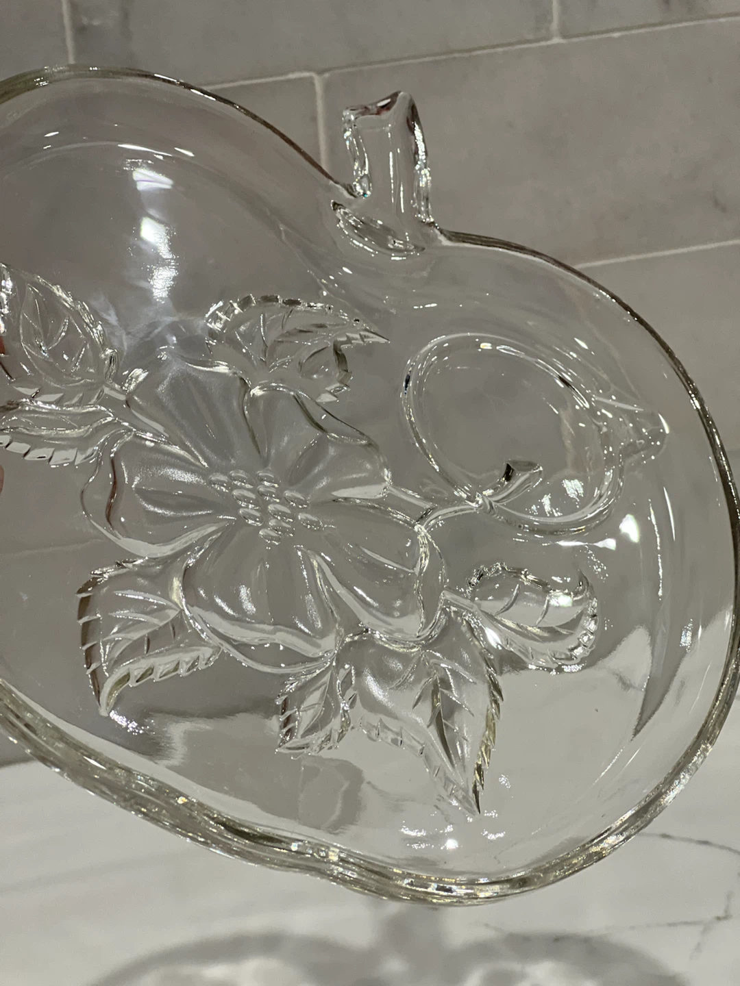 Hazel-Atlas Orchard Clear Glass Apple Snack Plates Set of 7 - photo 5