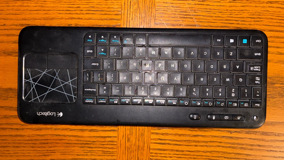 Logitech wireless keyboard K400r