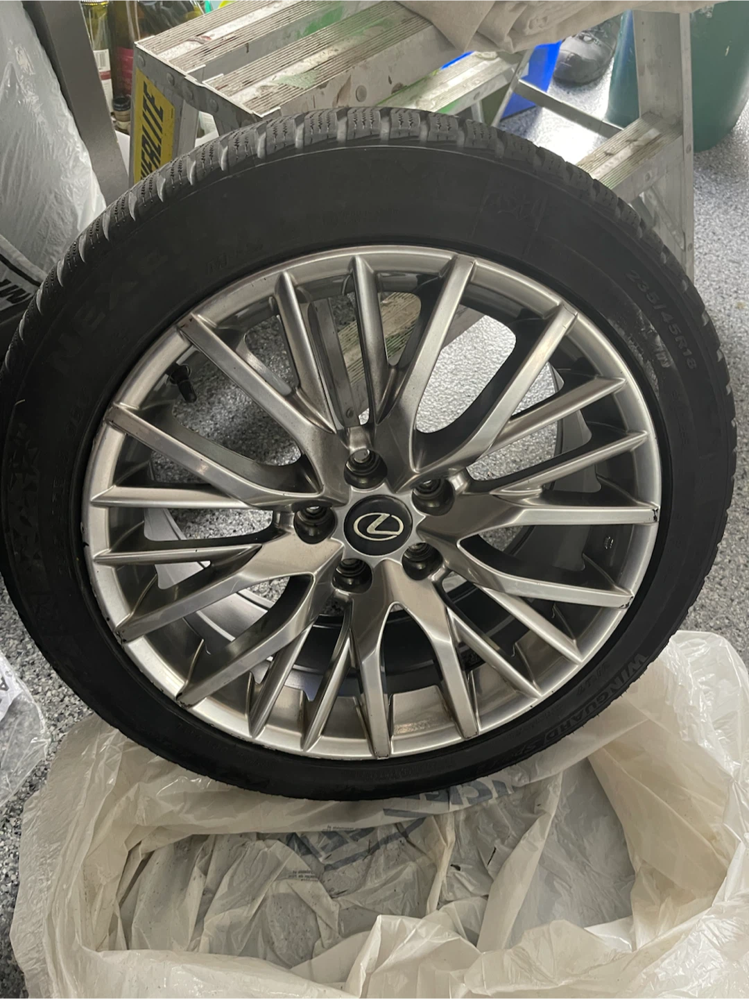 Lexus Alloy Wheel with Nexen Winguard Sport Tire