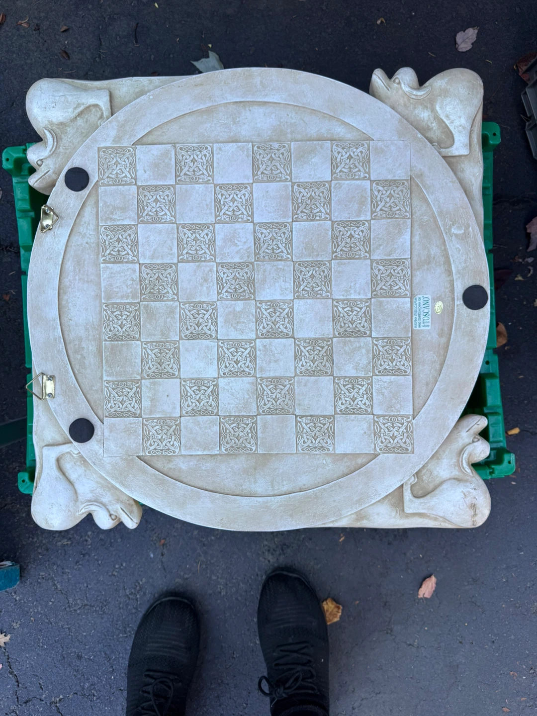 Design Toscano Sculptural Chess Table - photo 3
