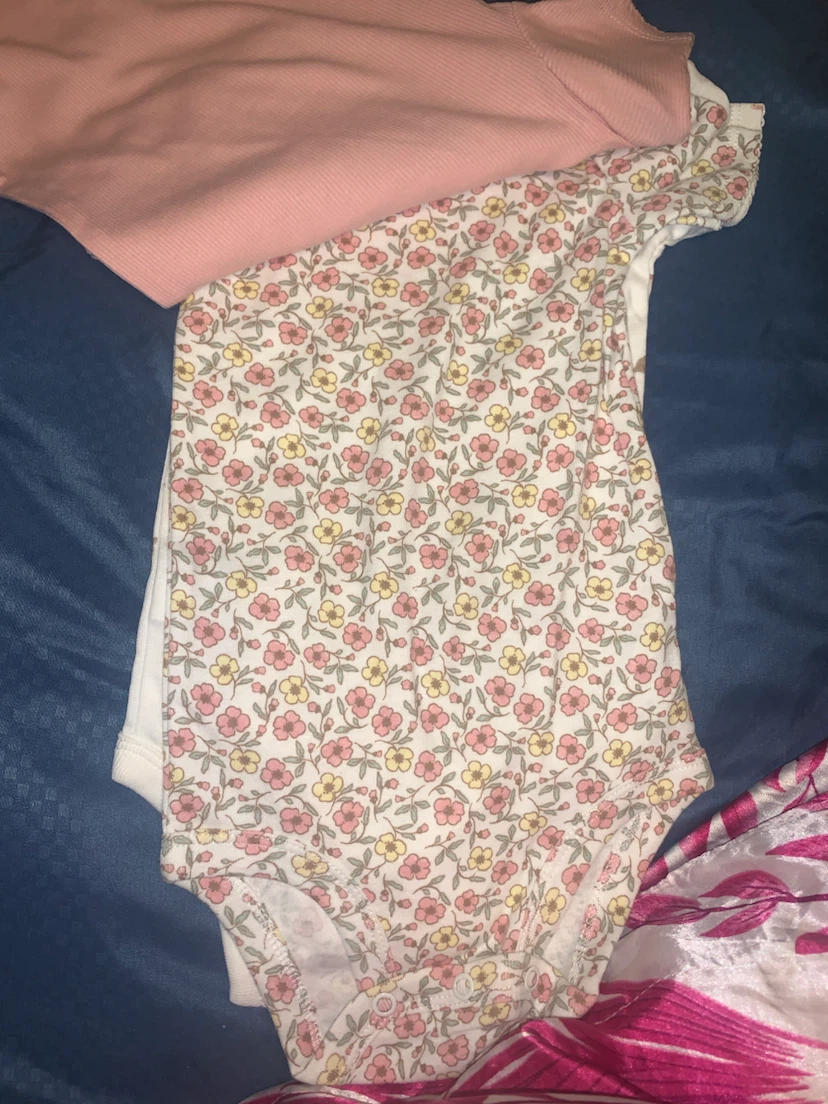 12M Baby girl bodysuits - photo 3
