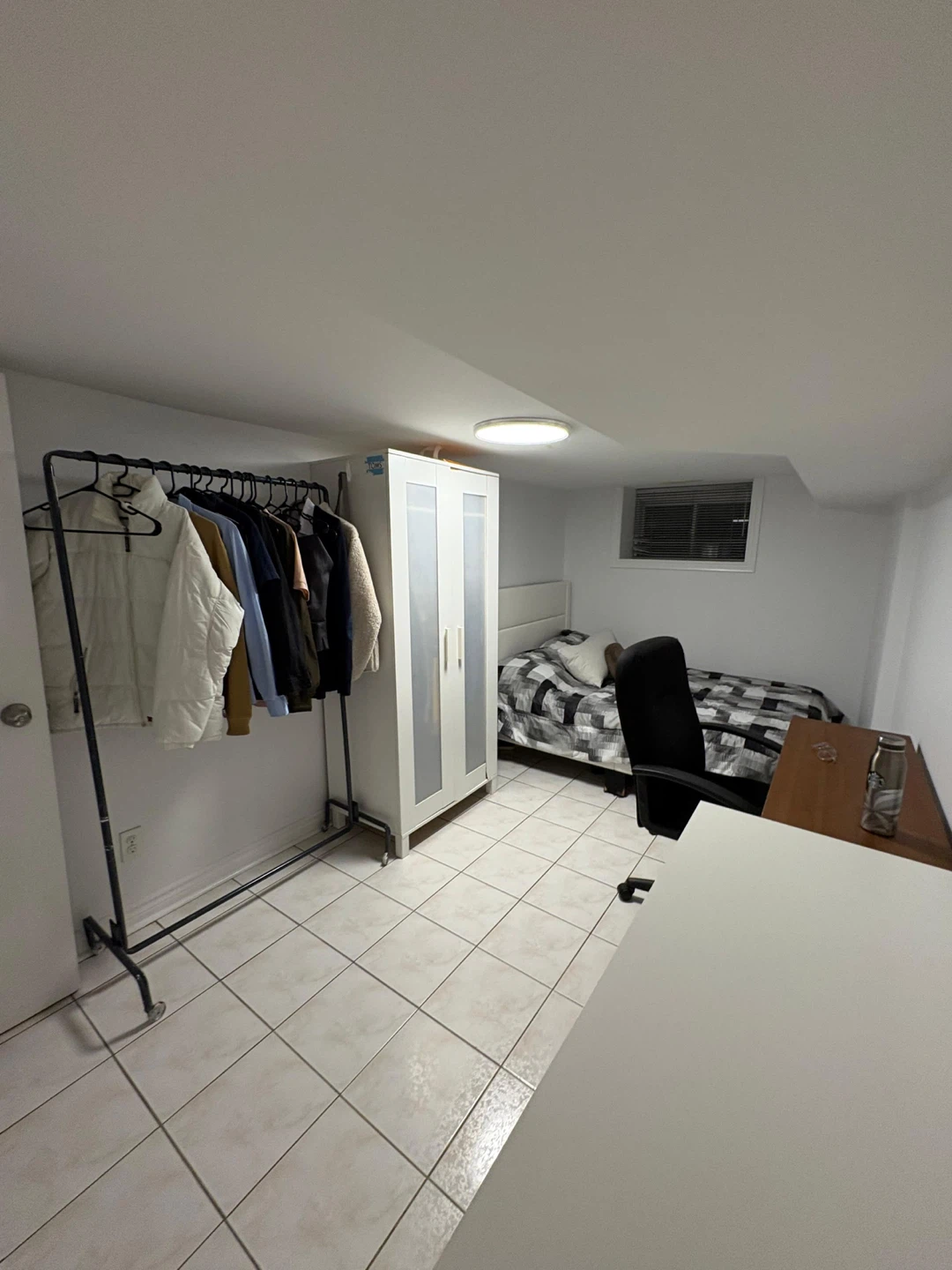 Room for Rent - photo 2