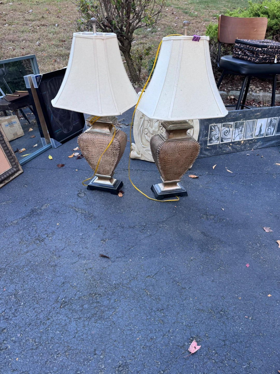 Set of two textured table lamps - photo 2