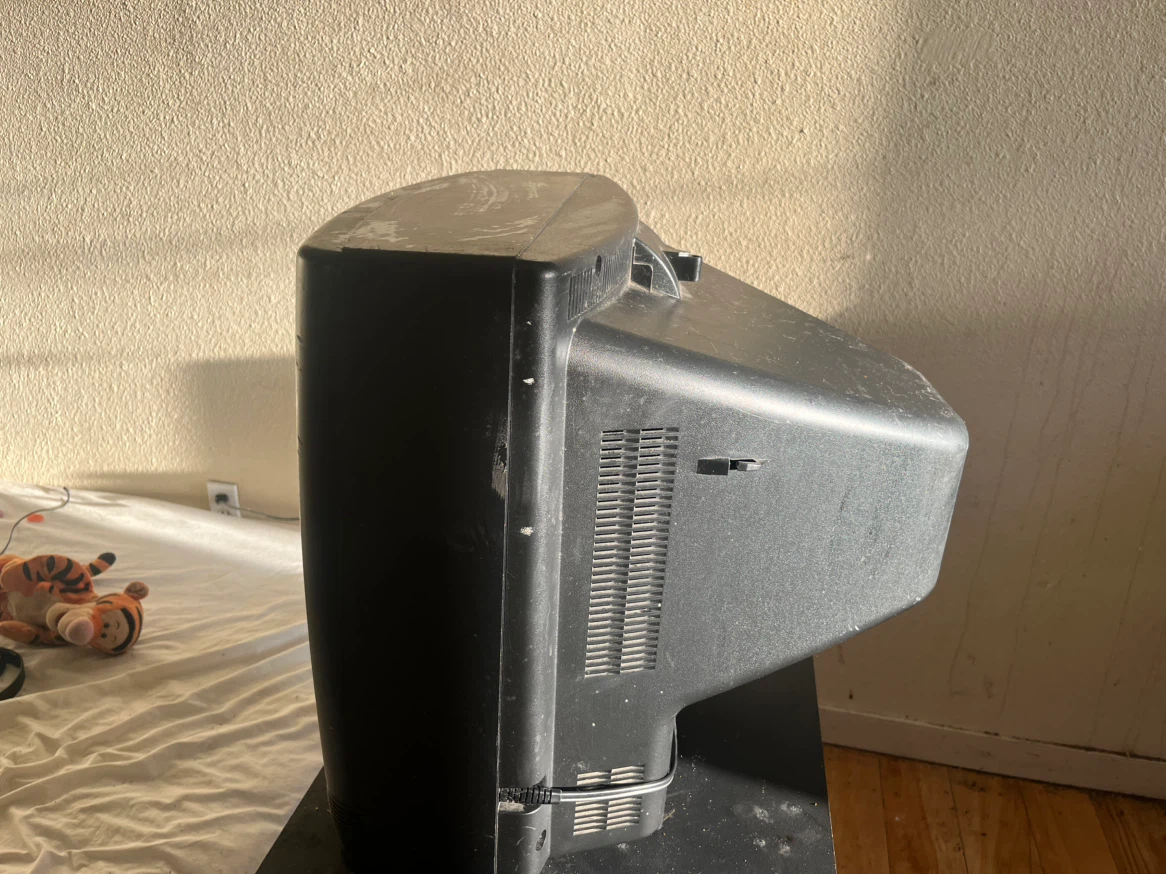 1994 Sanyo 21-inch CRT Television - photo 2