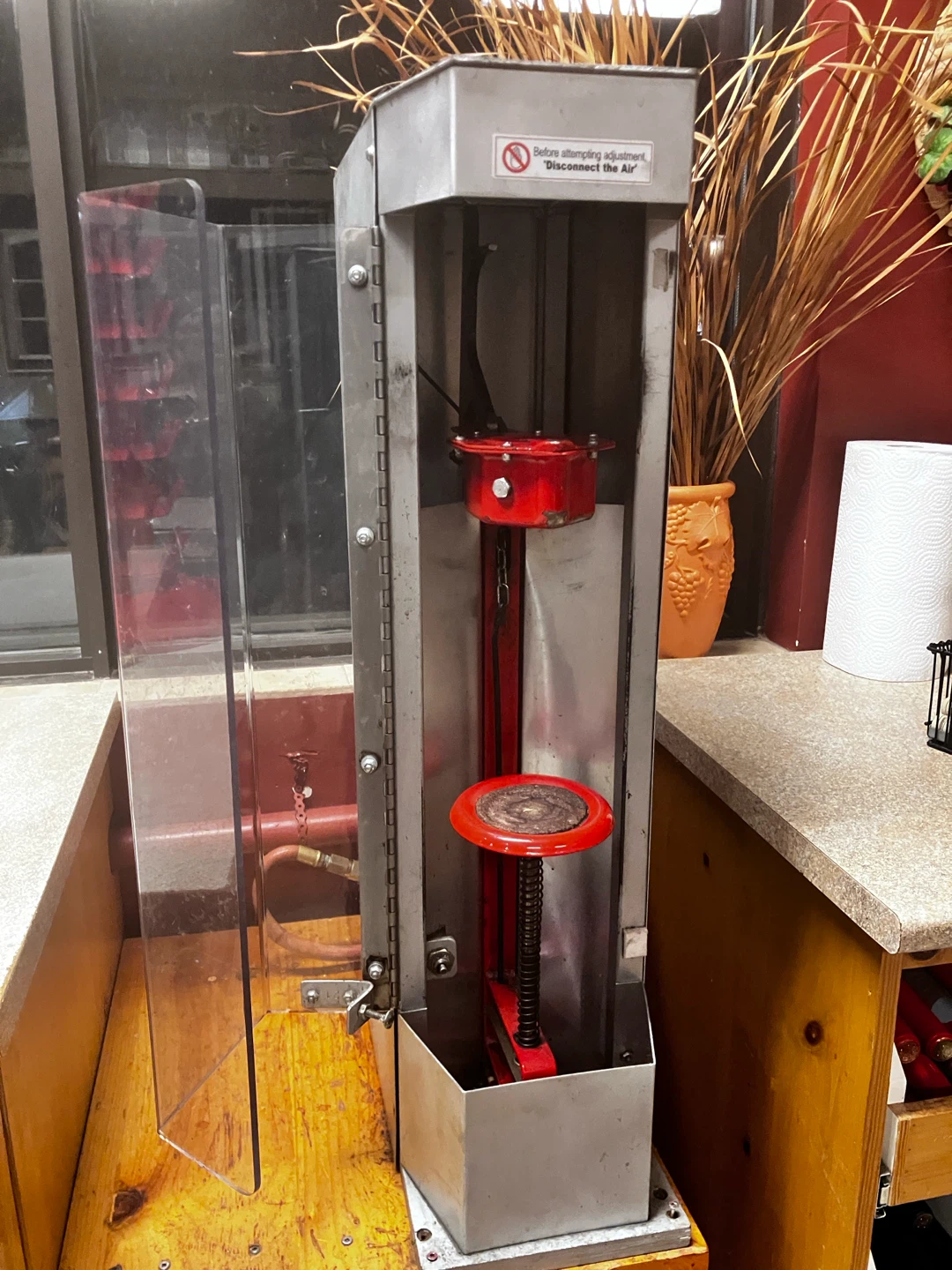 Pneumatic Wine Bottle Corker - photo 2