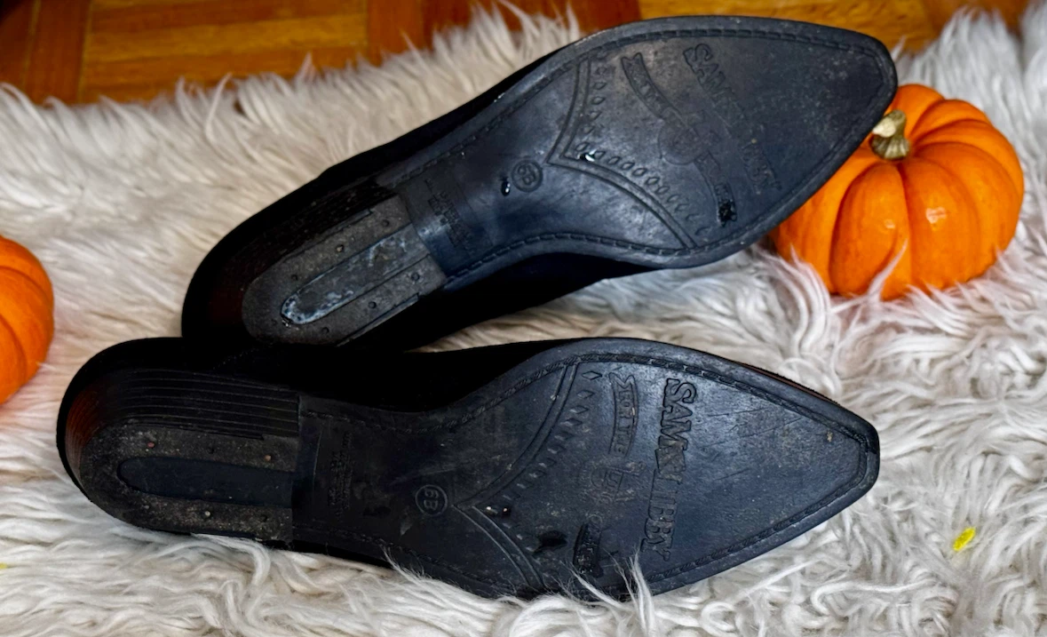 Sam & Libby black suede booties - photo 3