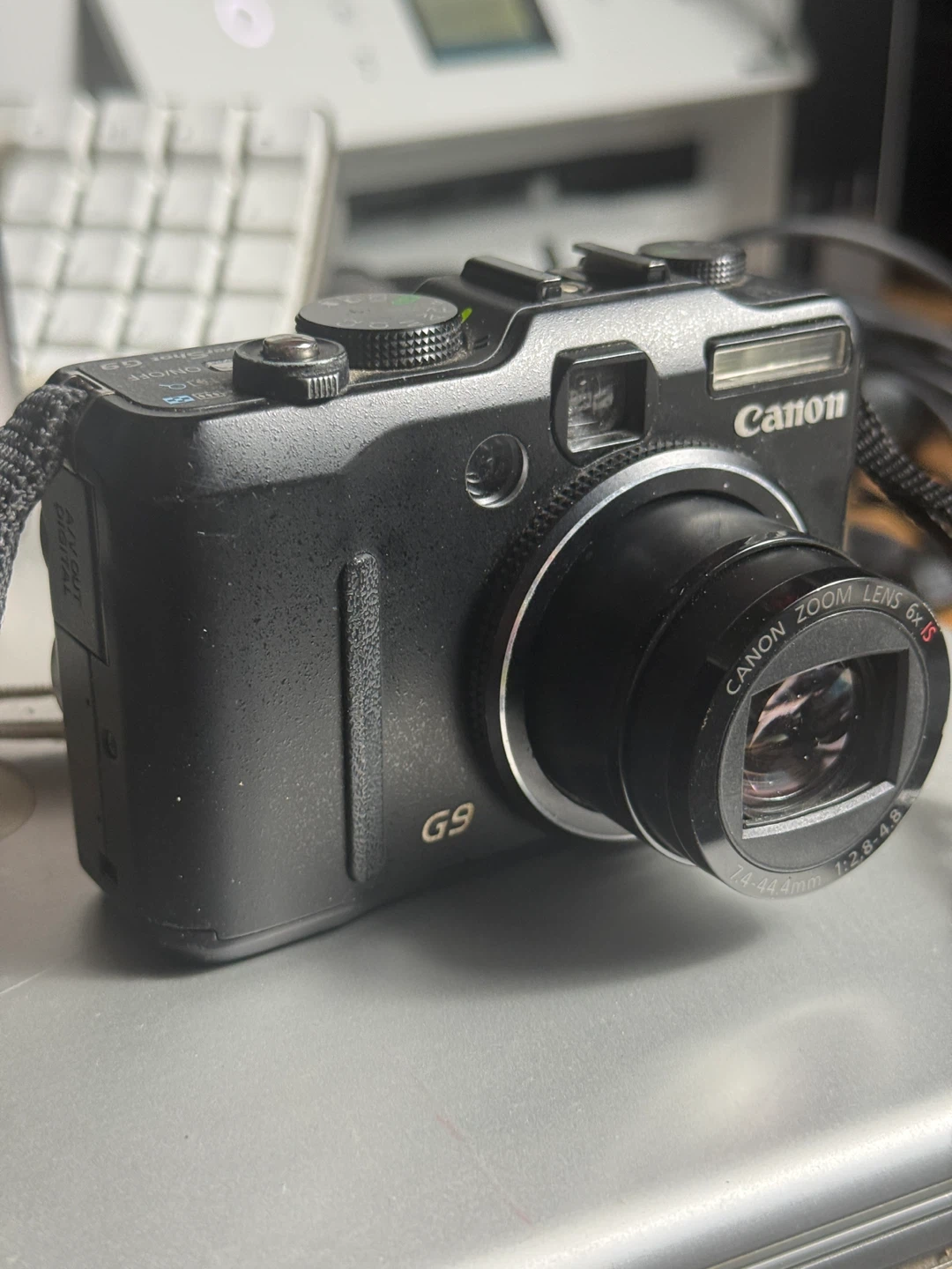 Canon PowerShot G9 12.1MP Digital Camera - photo 2