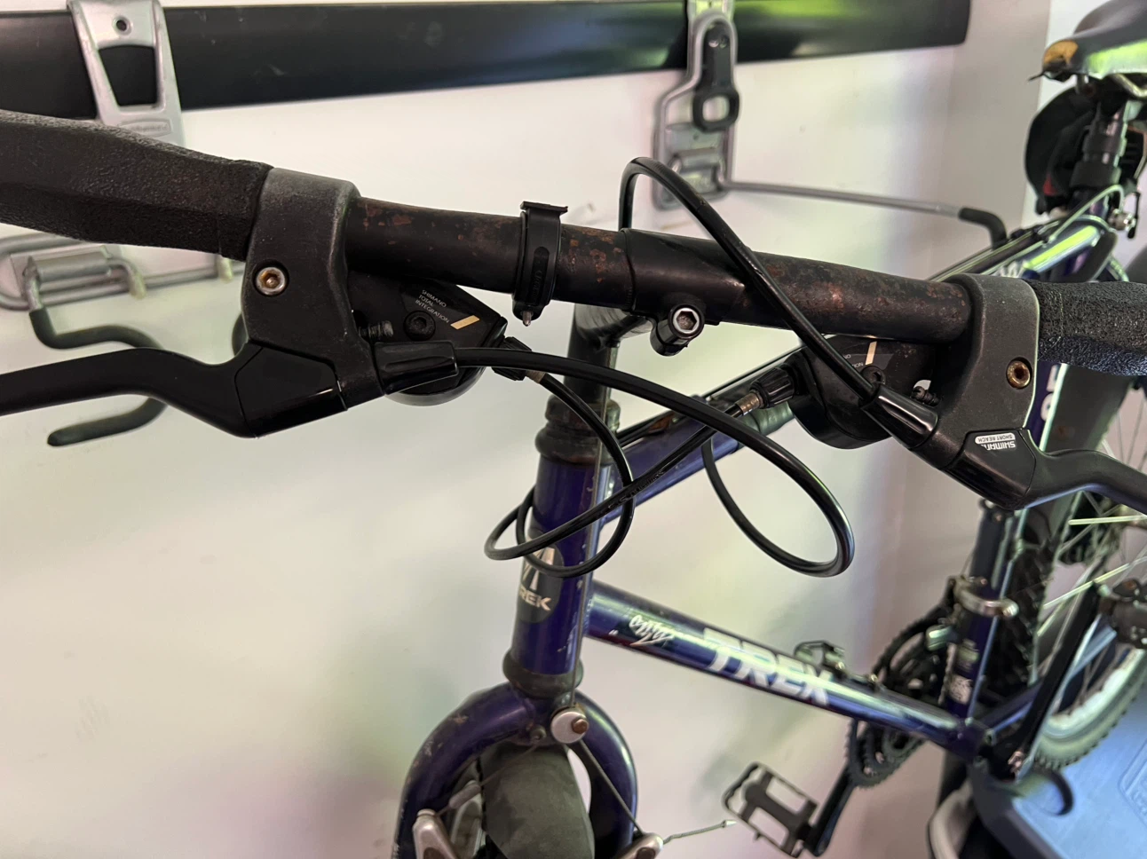 Trek Purple Mountain Bike - photo 2