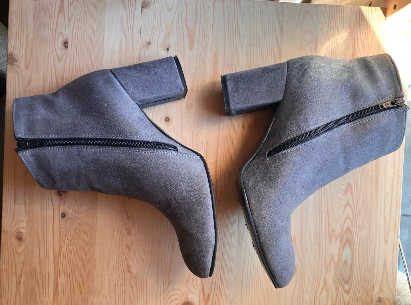 Women's Grey Suede Block Heel Ankle Boots - photo 3