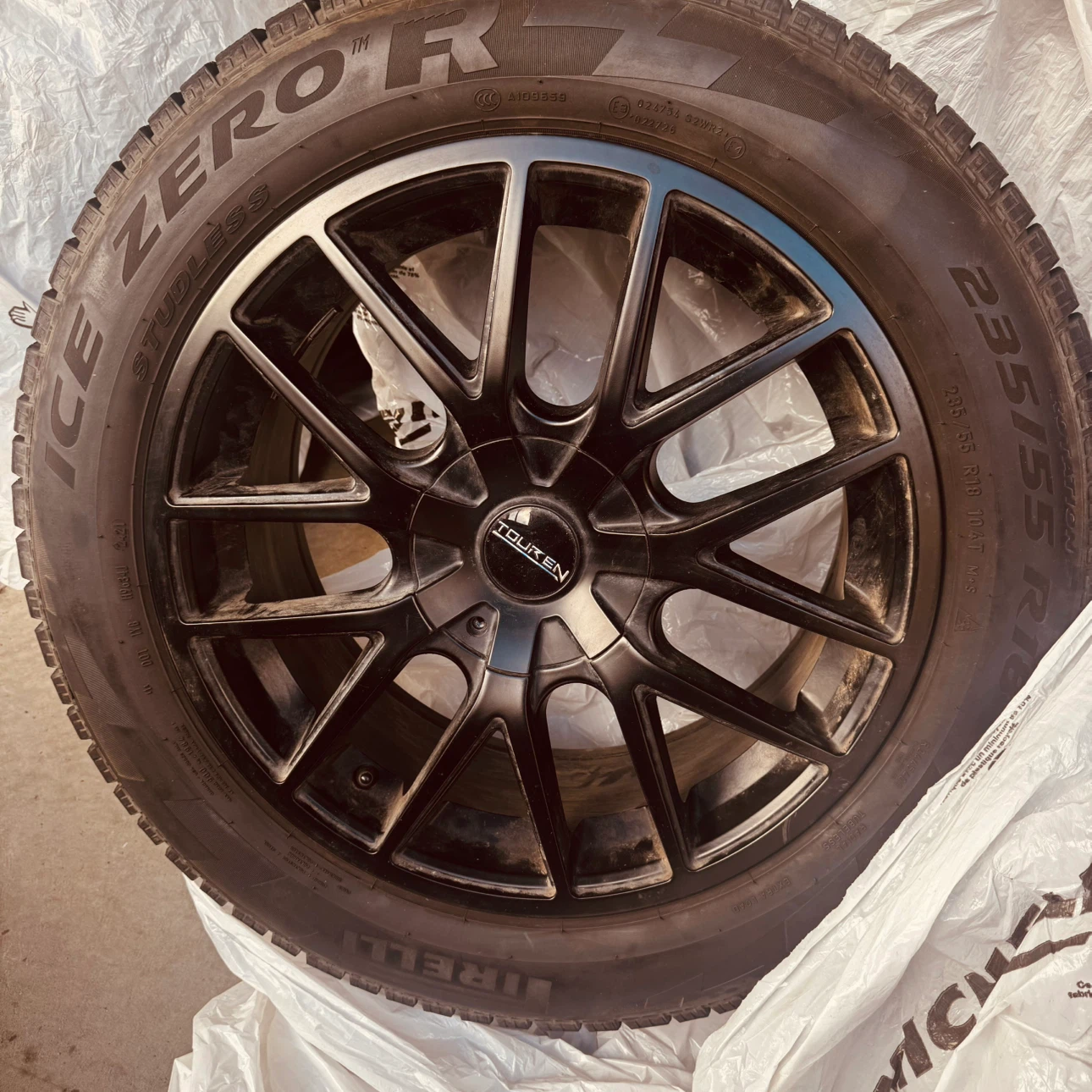 Set of 4 Touren Rims,only Rims,   18” center bore 72mm - photo 2