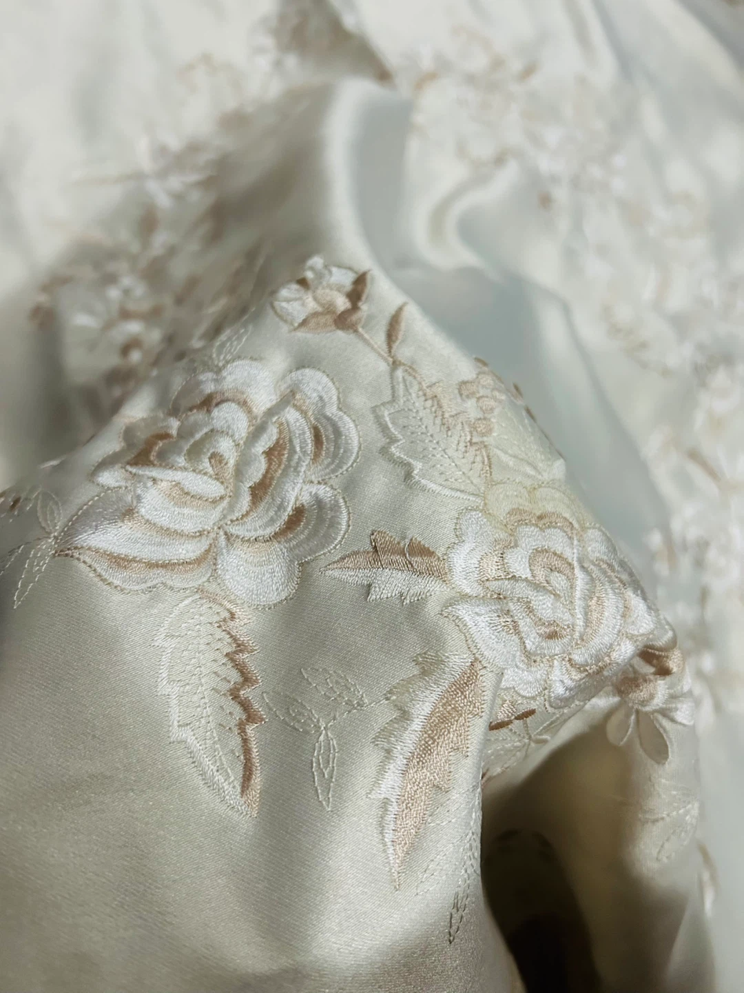 New Embroidered Floral Tablecloth 83cm *83cm - photo 4