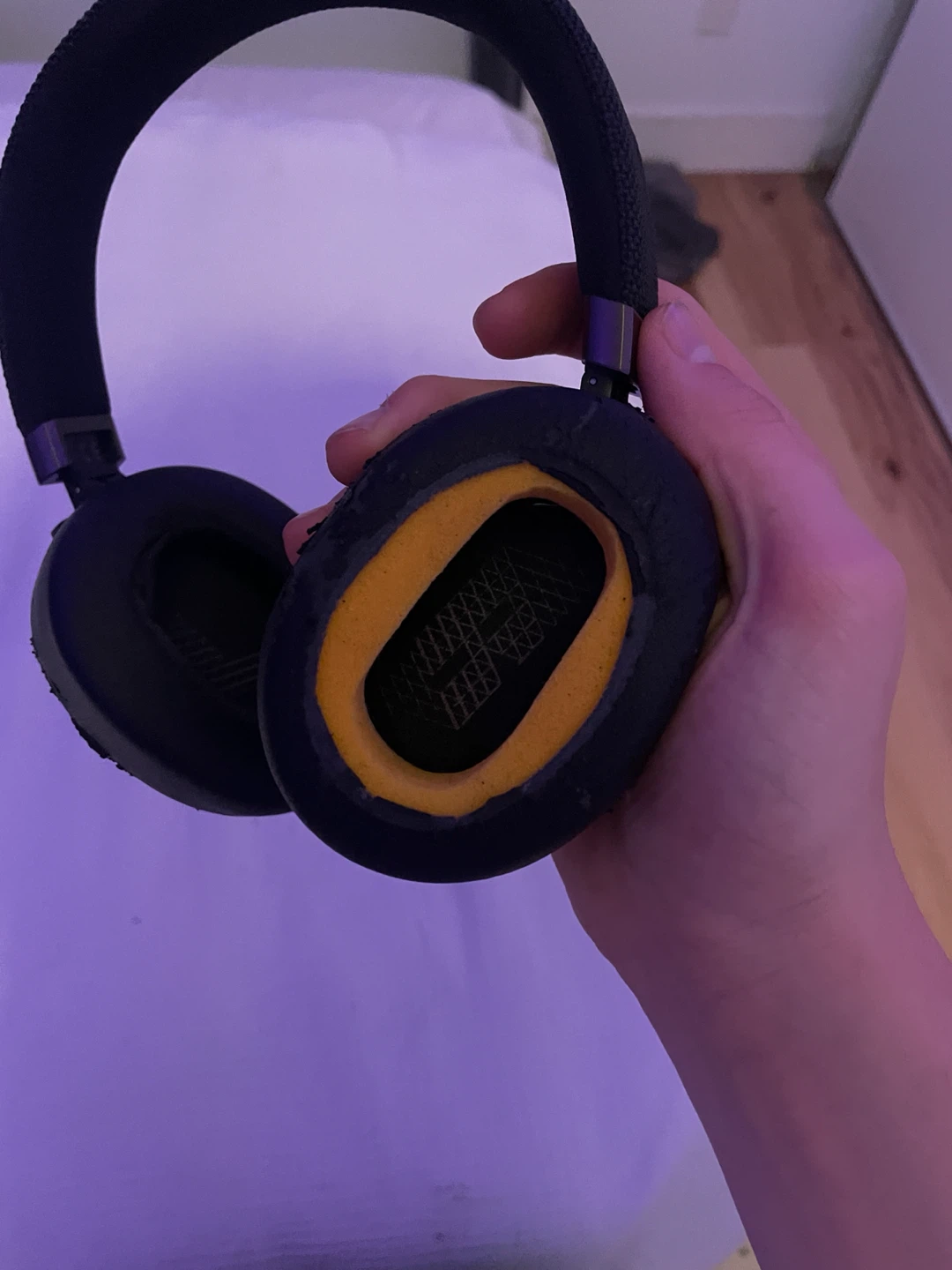 JBL noise cancelling Wireless Headphones - photo 2