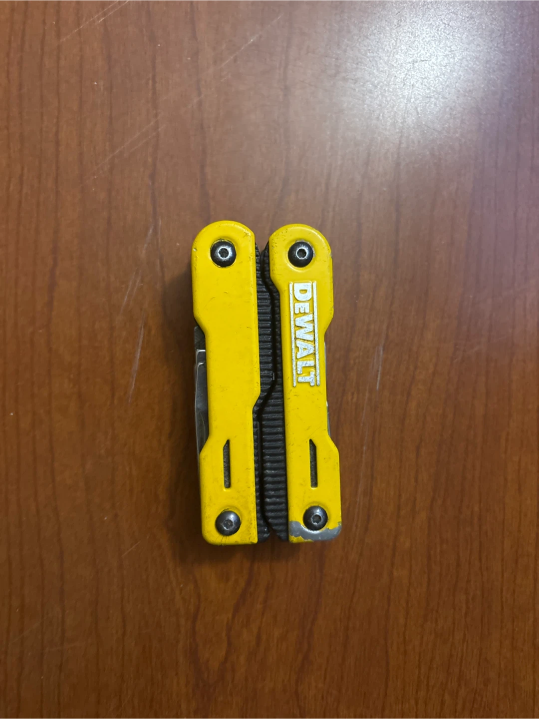 DEWALT Folding Multi-Tool - photo 4