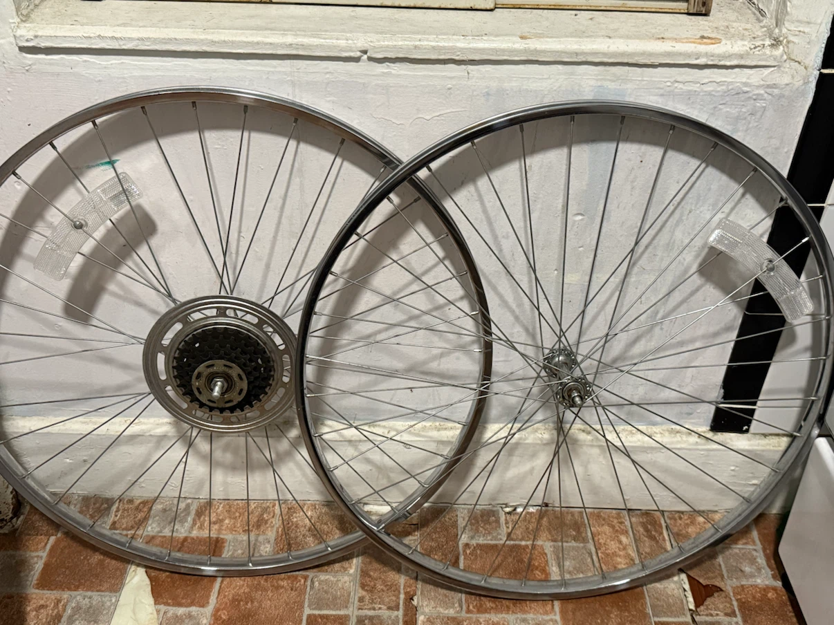 Bicycle Wheel Set with Cassette