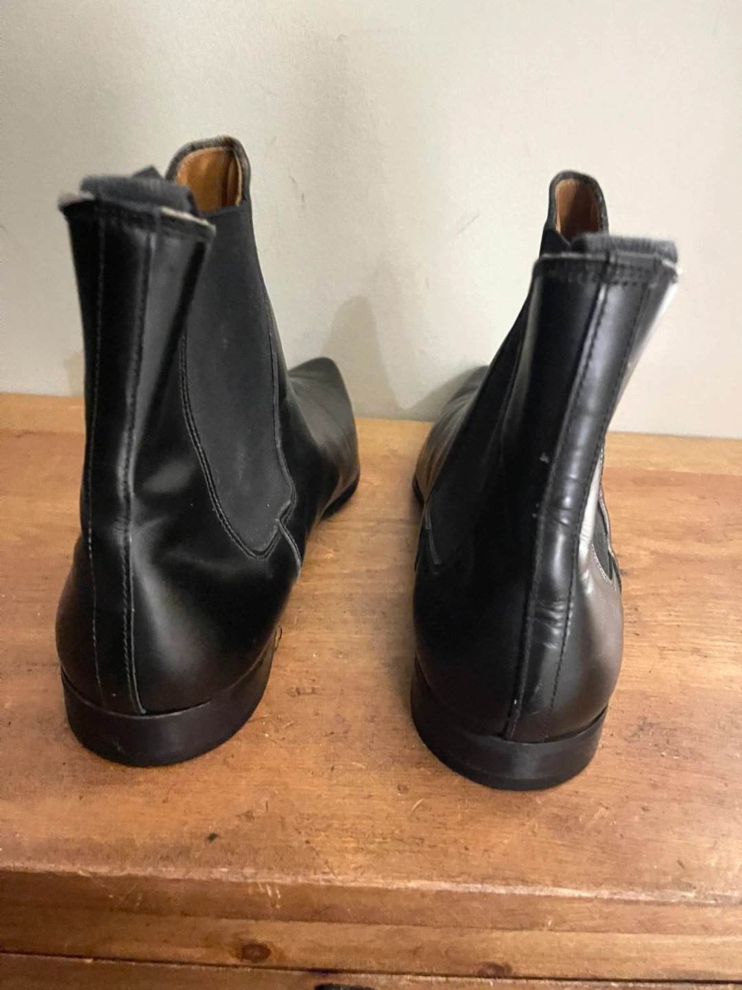 Black Leather Chelsea Boots - photo 4