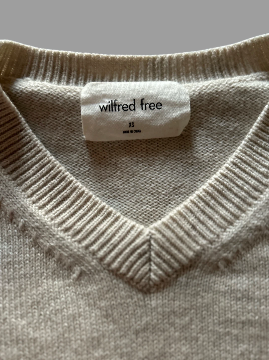 Wilfred Free V-Neck Sweater - photo 2