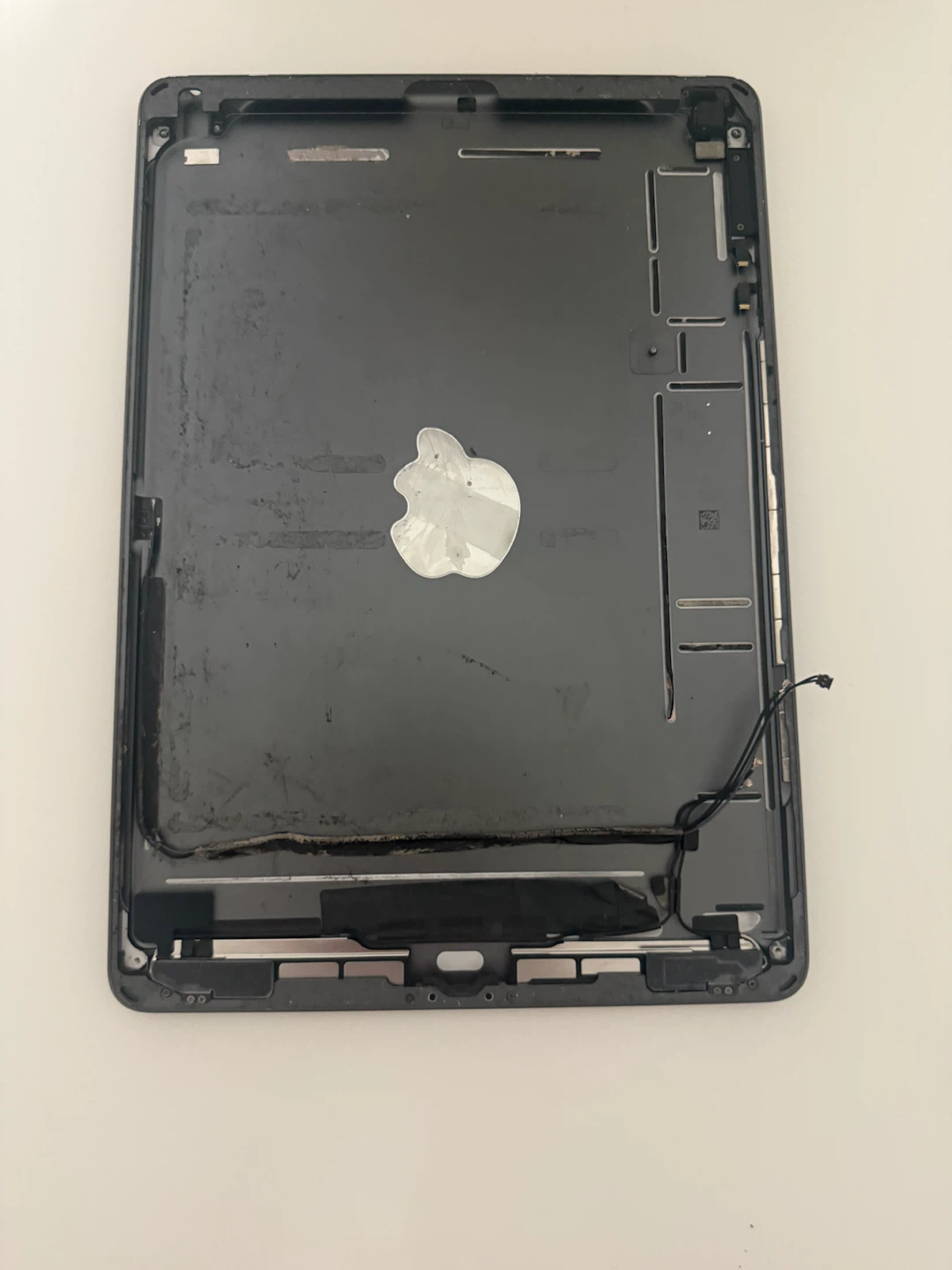 iPad 7 Housing