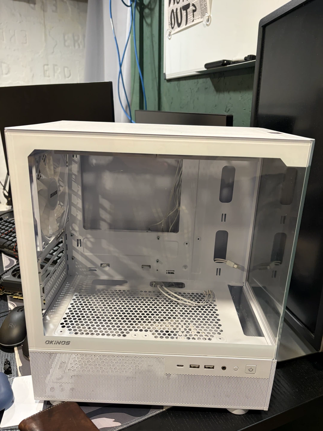 Okinos PC Case and Thermaltake 600W Power Supply