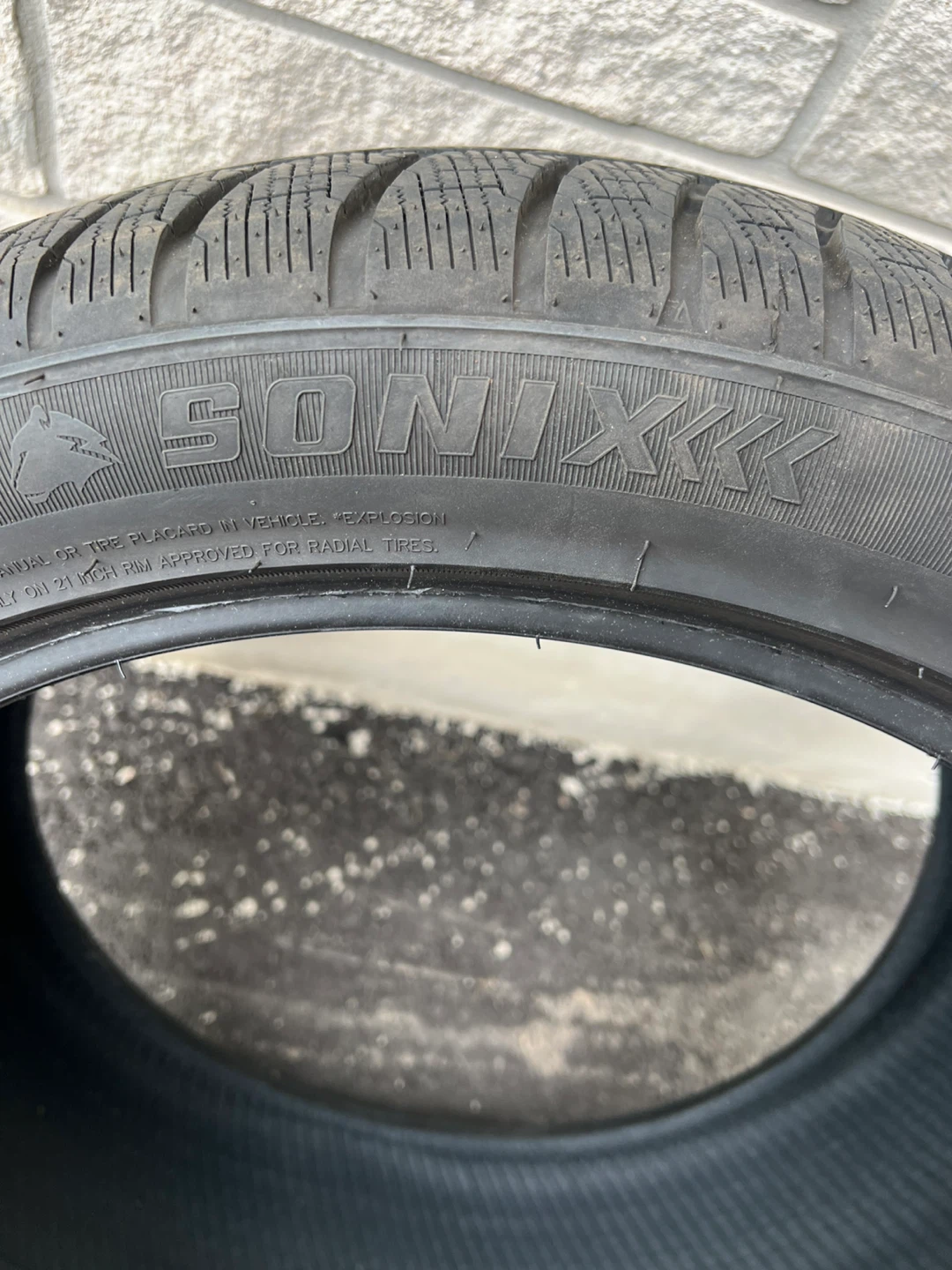 Set of 4 w Tires 315/35R21 - photo 4