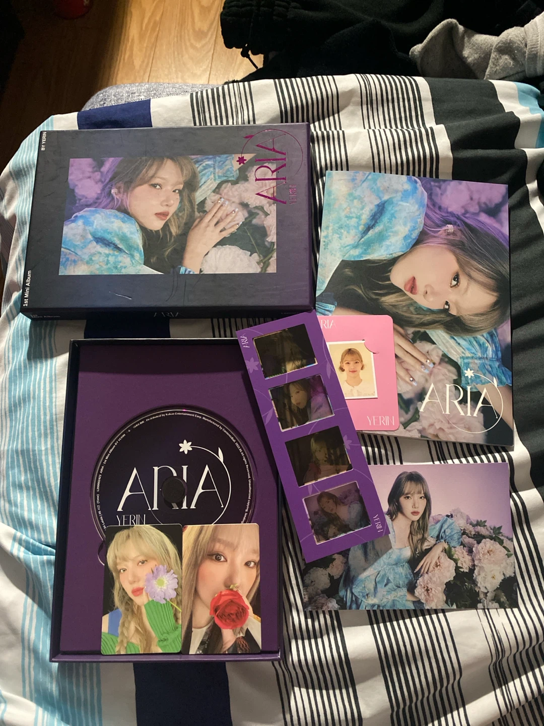 Yerin Aria 1st Mini Album with Photocards