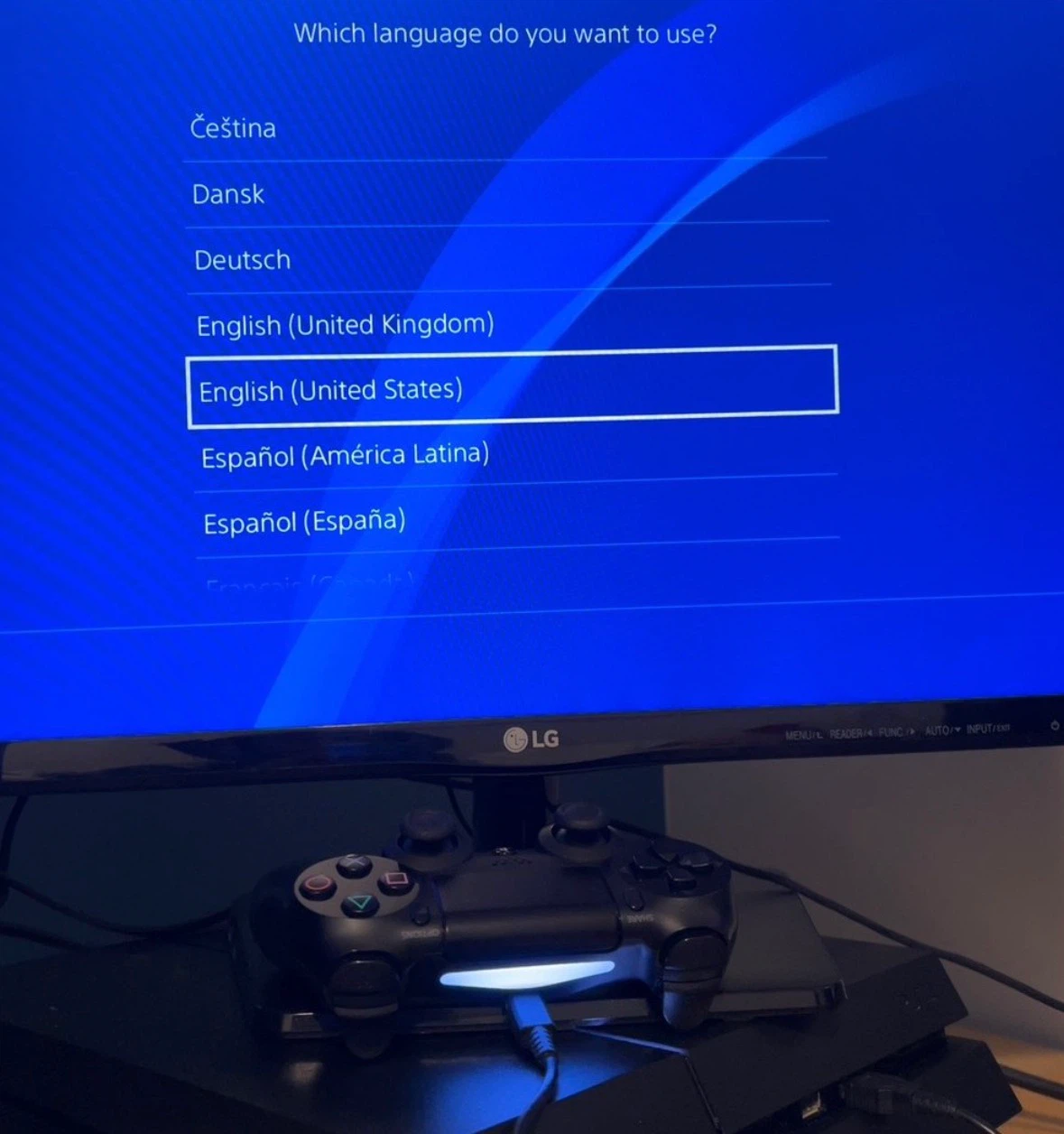 PlayStation 4 Console with Controller - photo 2