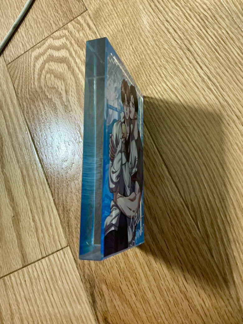 Jinx Acrylic Stand - photo 4