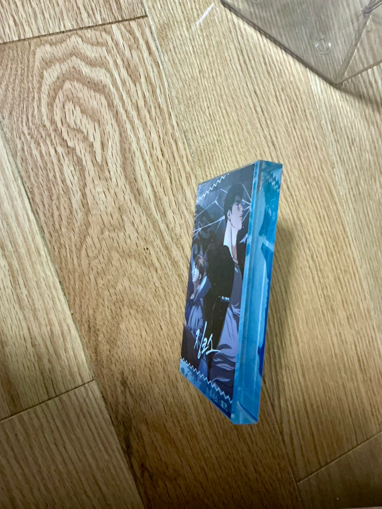 Jinx Acrylic Stand - photo 5