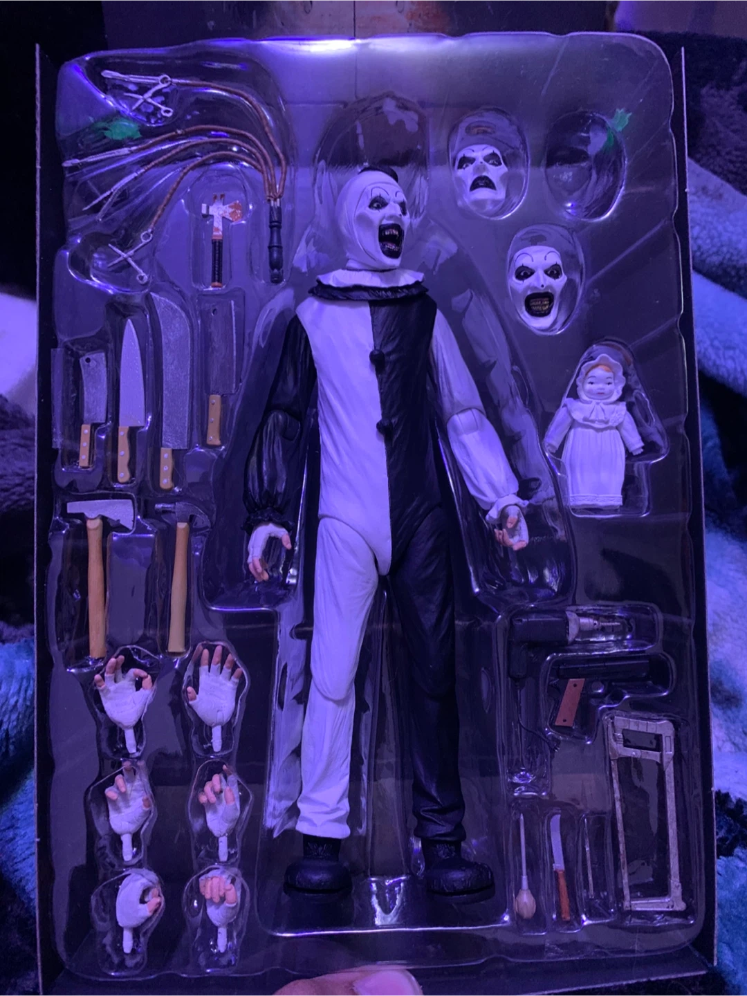 NECA Terrifier Art the Clown Ultimate Action Figure