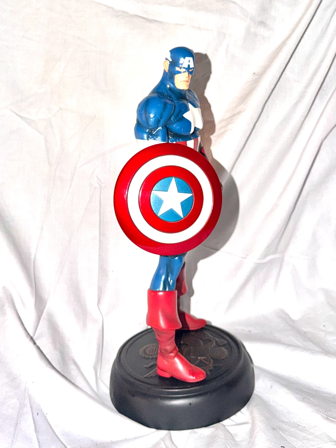 Bowen Designs Captain America Classic Version Statue - photo 3