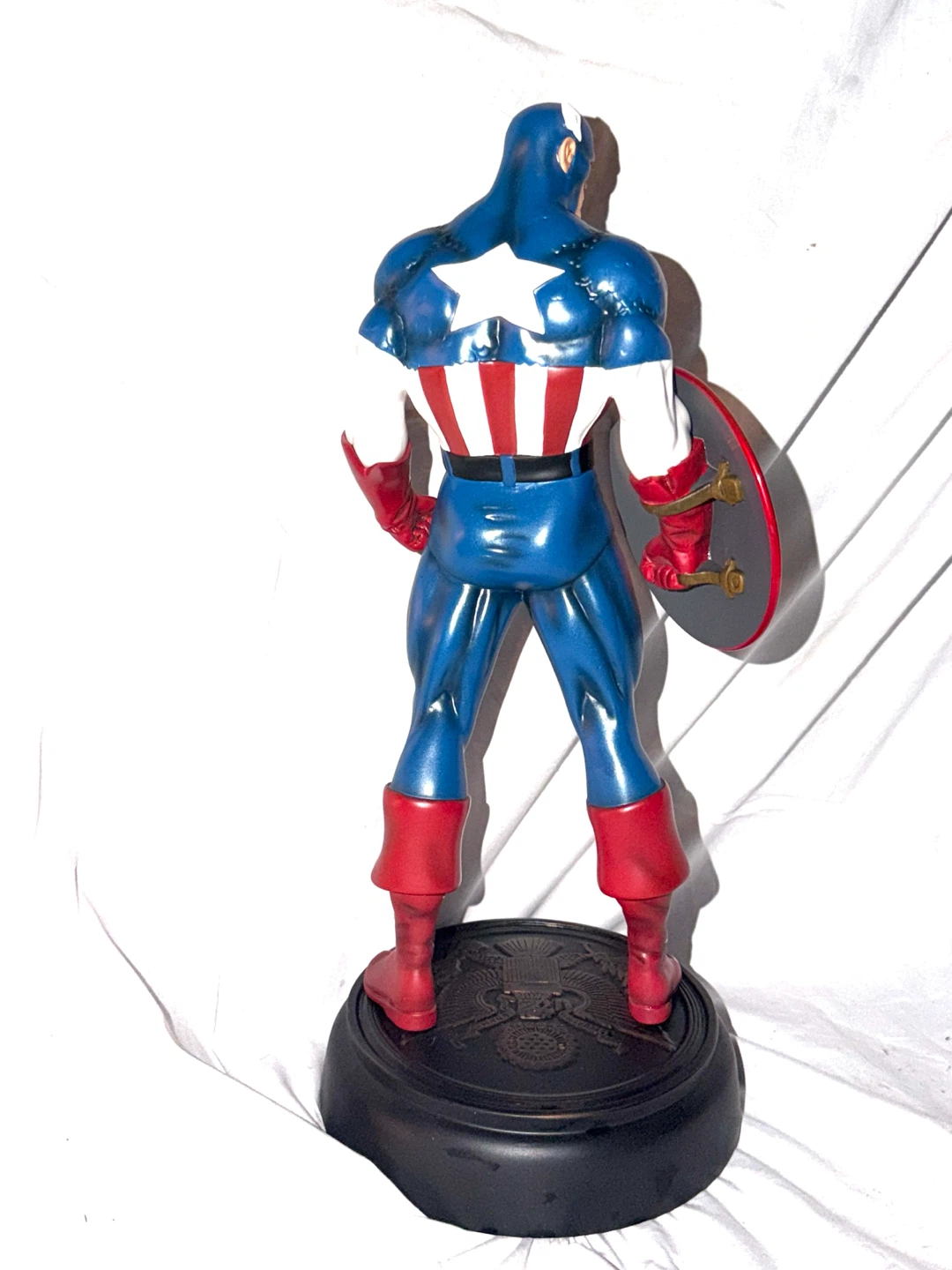 Bowen Designs Captain America Classic Version Statue - photo 4