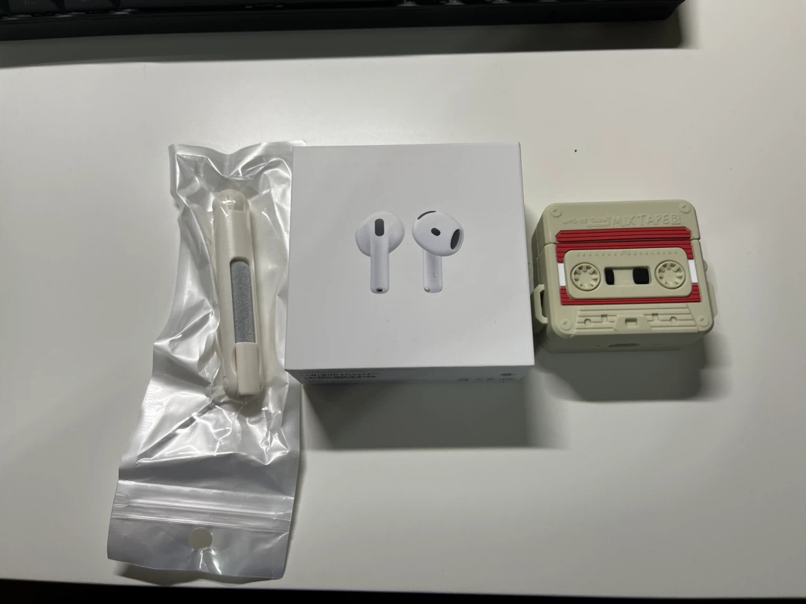 AirPods 5 with free case and cleaning pen kit